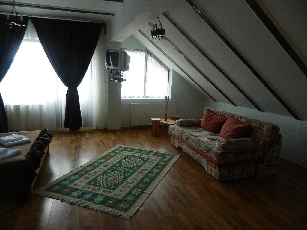 Pensiunea Casa Boiereasca Peştera Dış mekan fotoğraf